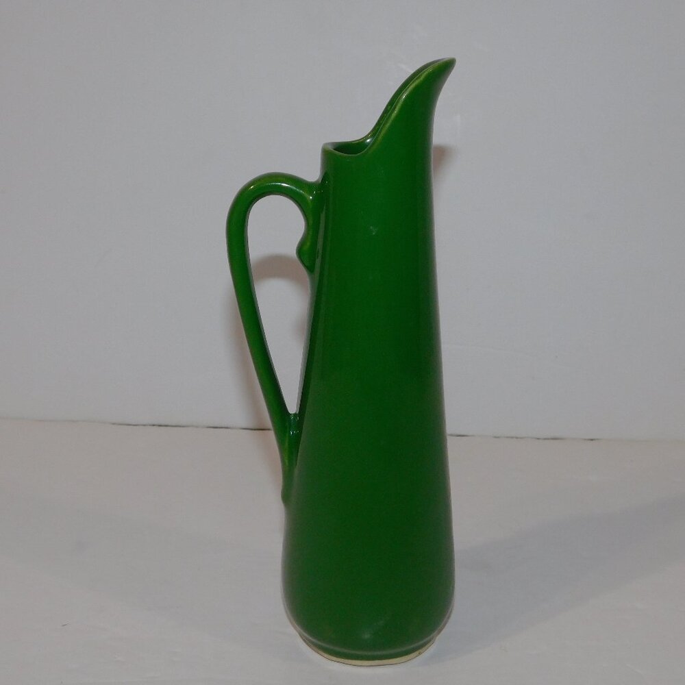 VTG Shawnee pottery small 8" Green oil Vinegar bud vase / Pitcher 888 USA